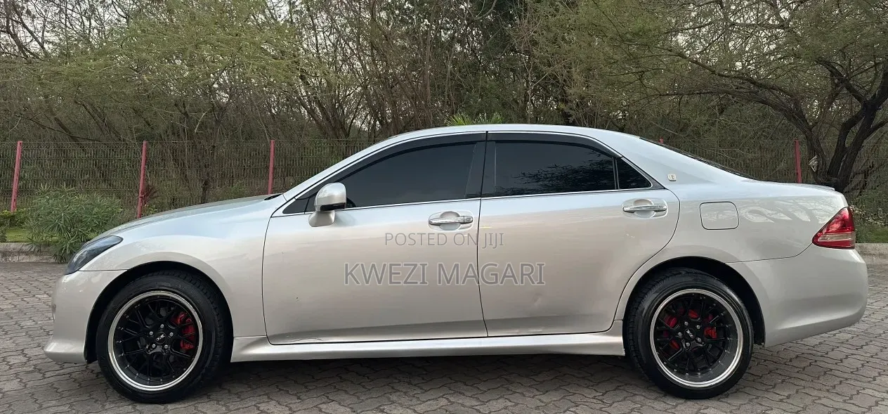 Toyota Crown 2008 Black