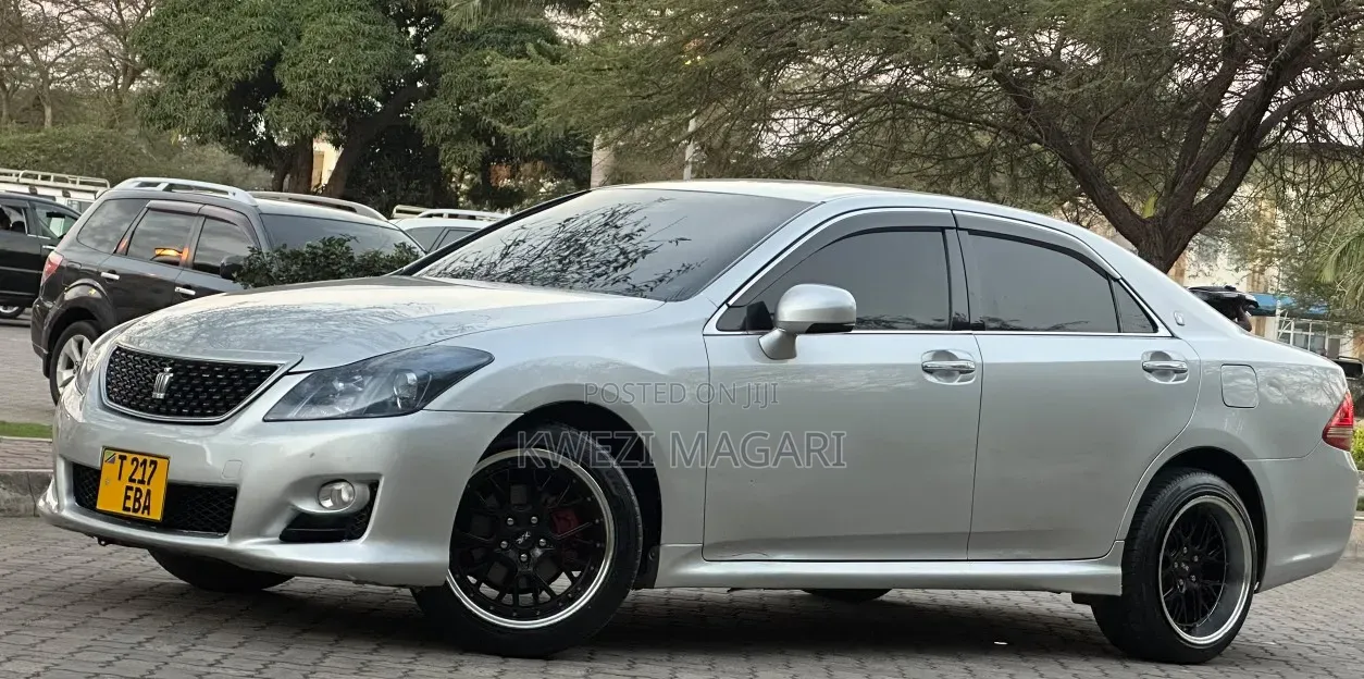 Toyota Crown 2008 Black