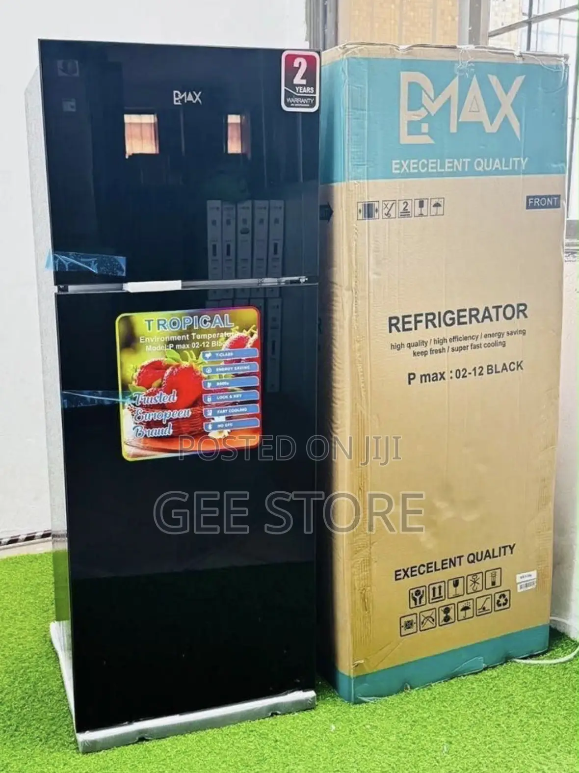 Pmax Fridge Black 02-12