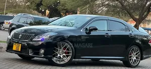 Toyota Crown 2011 Black
