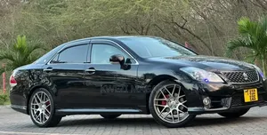 Toyota Crown 2011 Black