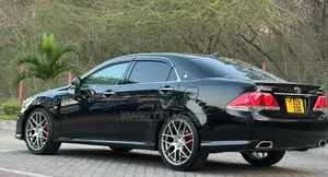 Toyota Crown 2011 Black