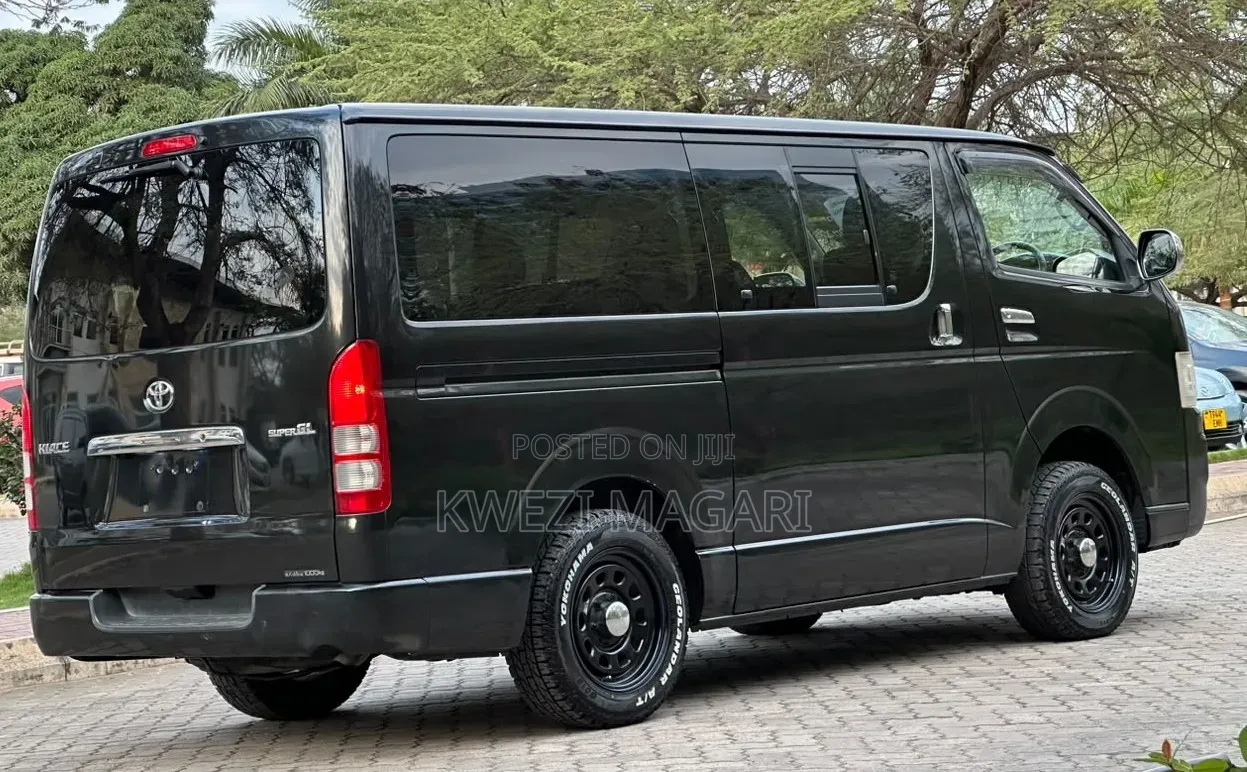 Toyota Quantum 2007 Black