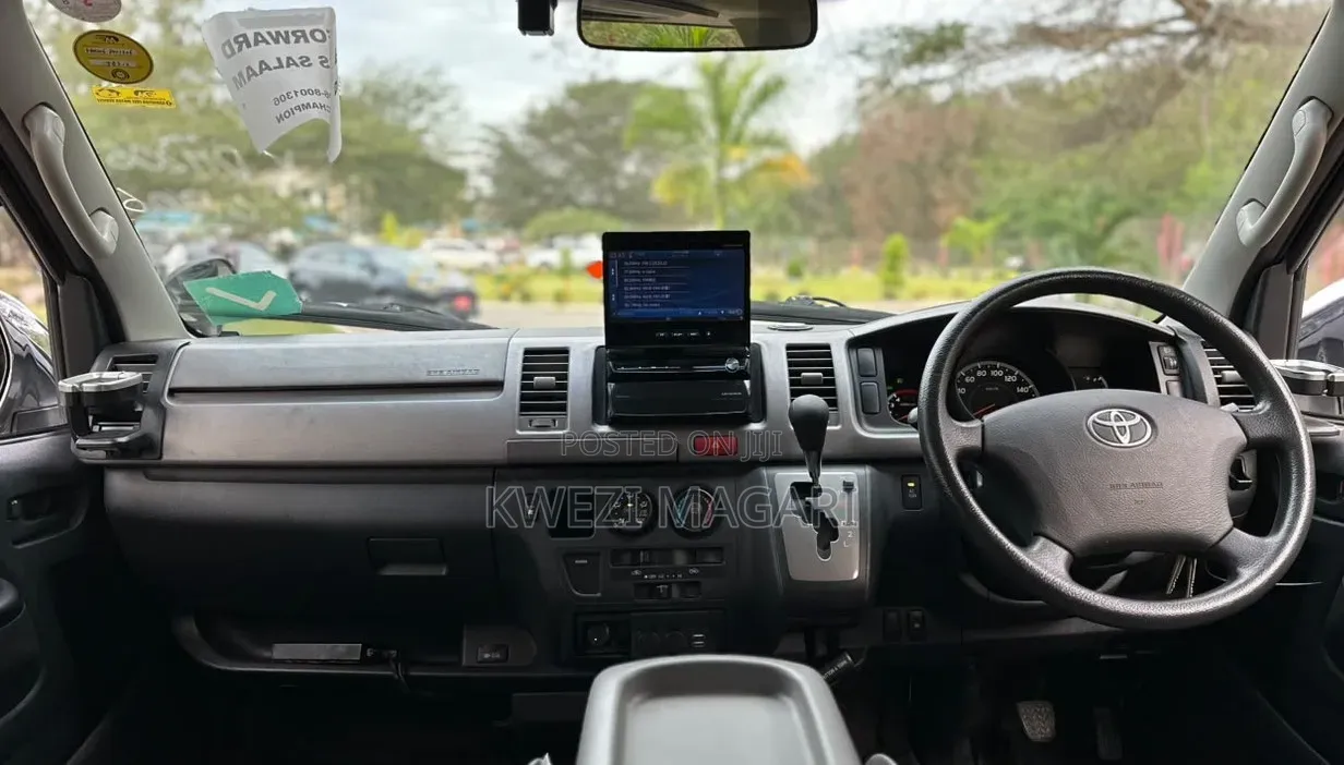 Toyota Quantum 2007 Black