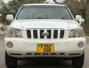 Toyota Kluger 2003 White