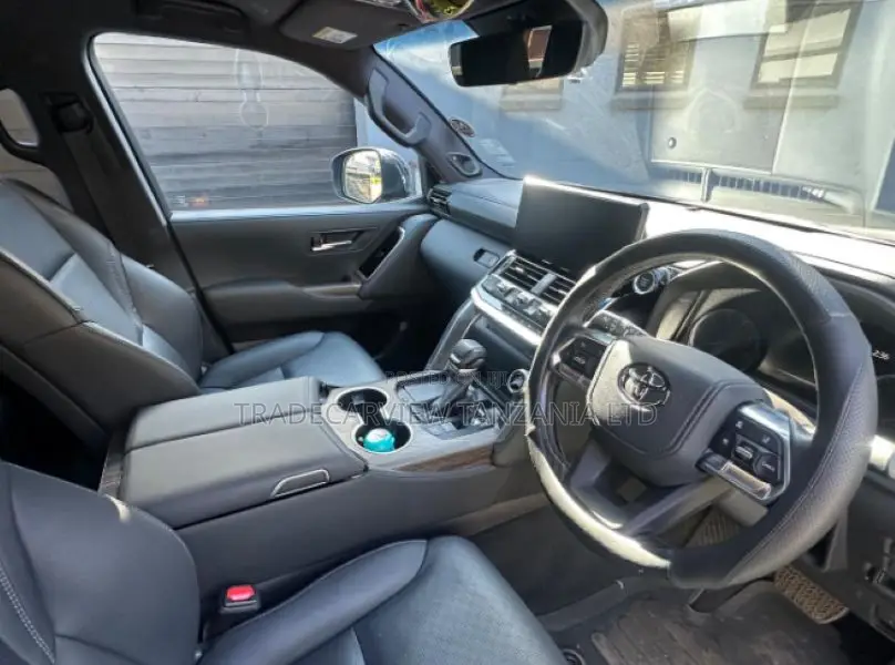 Toyota Land Cruiser 2024 Gray