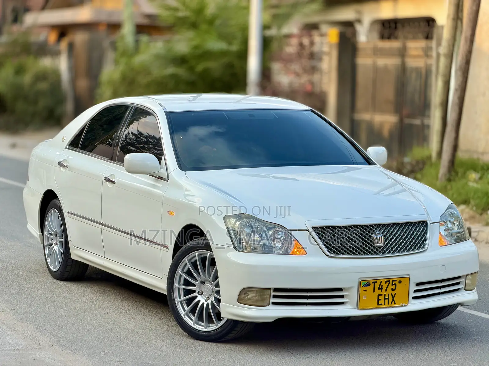 Toyota Crown Royale 2005 White
