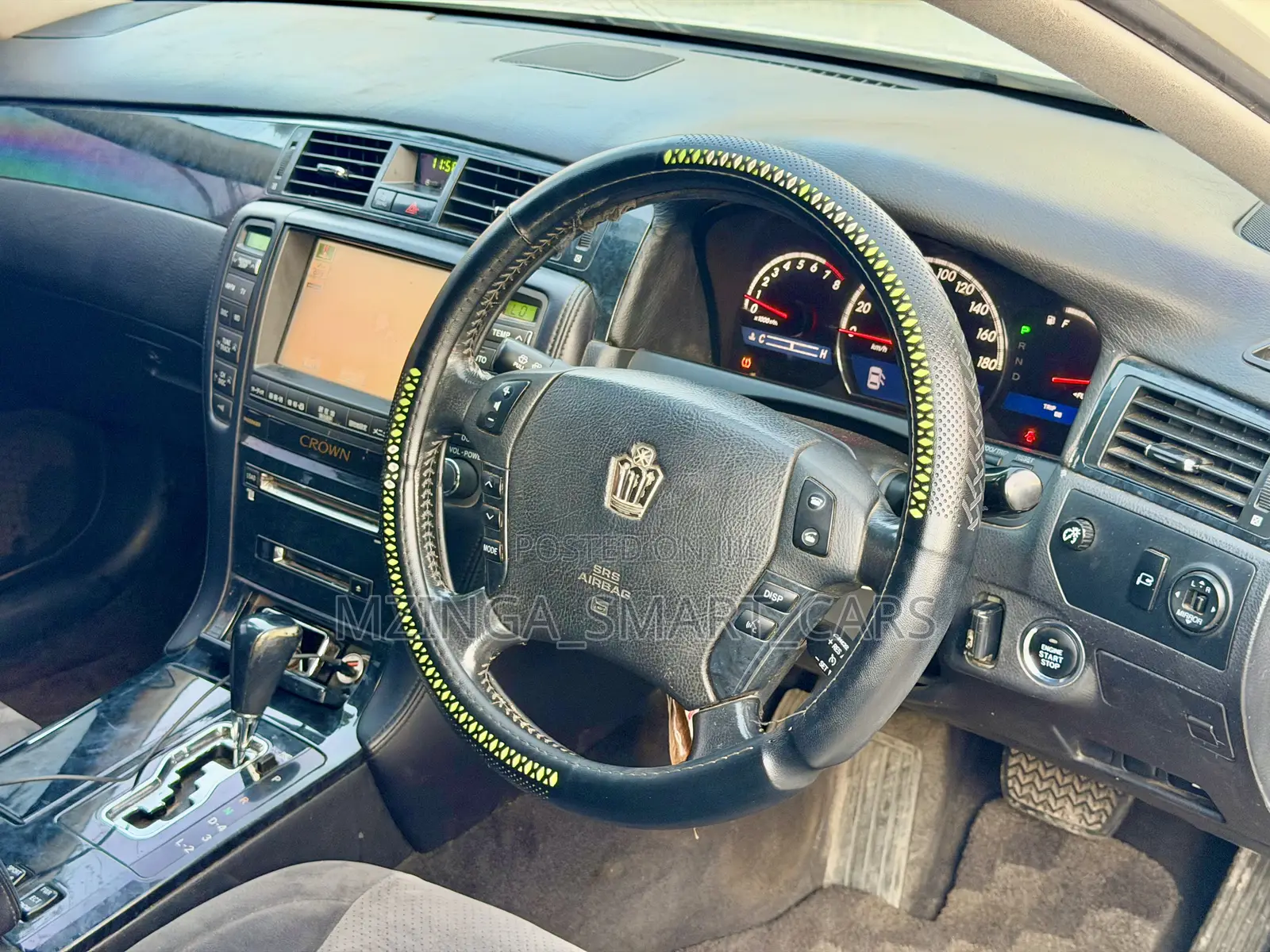 Toyota Crown Royale 2005 White