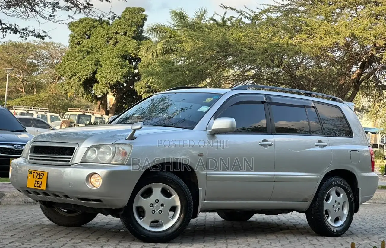 Toyota Kluger 2002 Silver