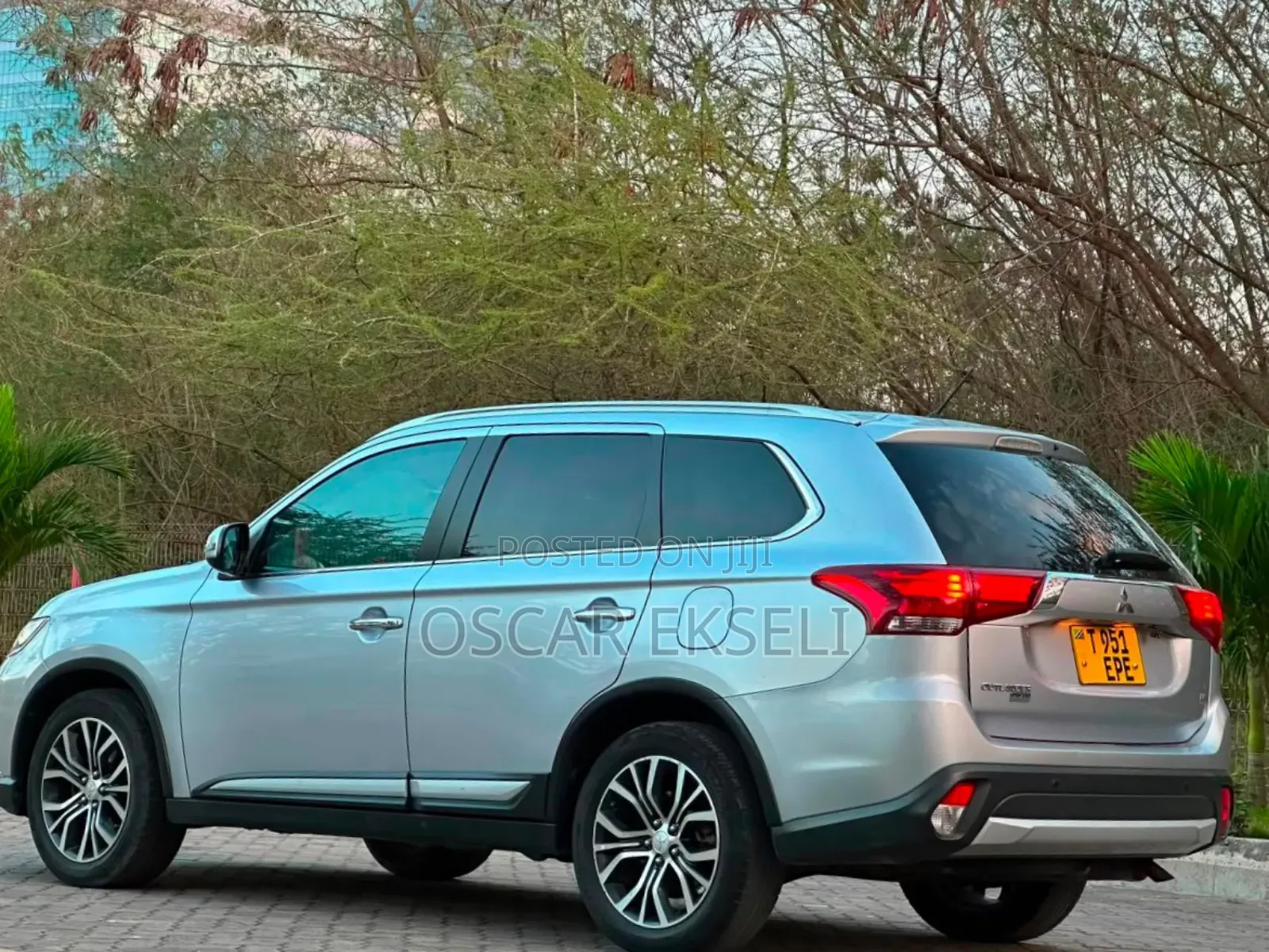 Mitsubishi Outlander 2015 Silver