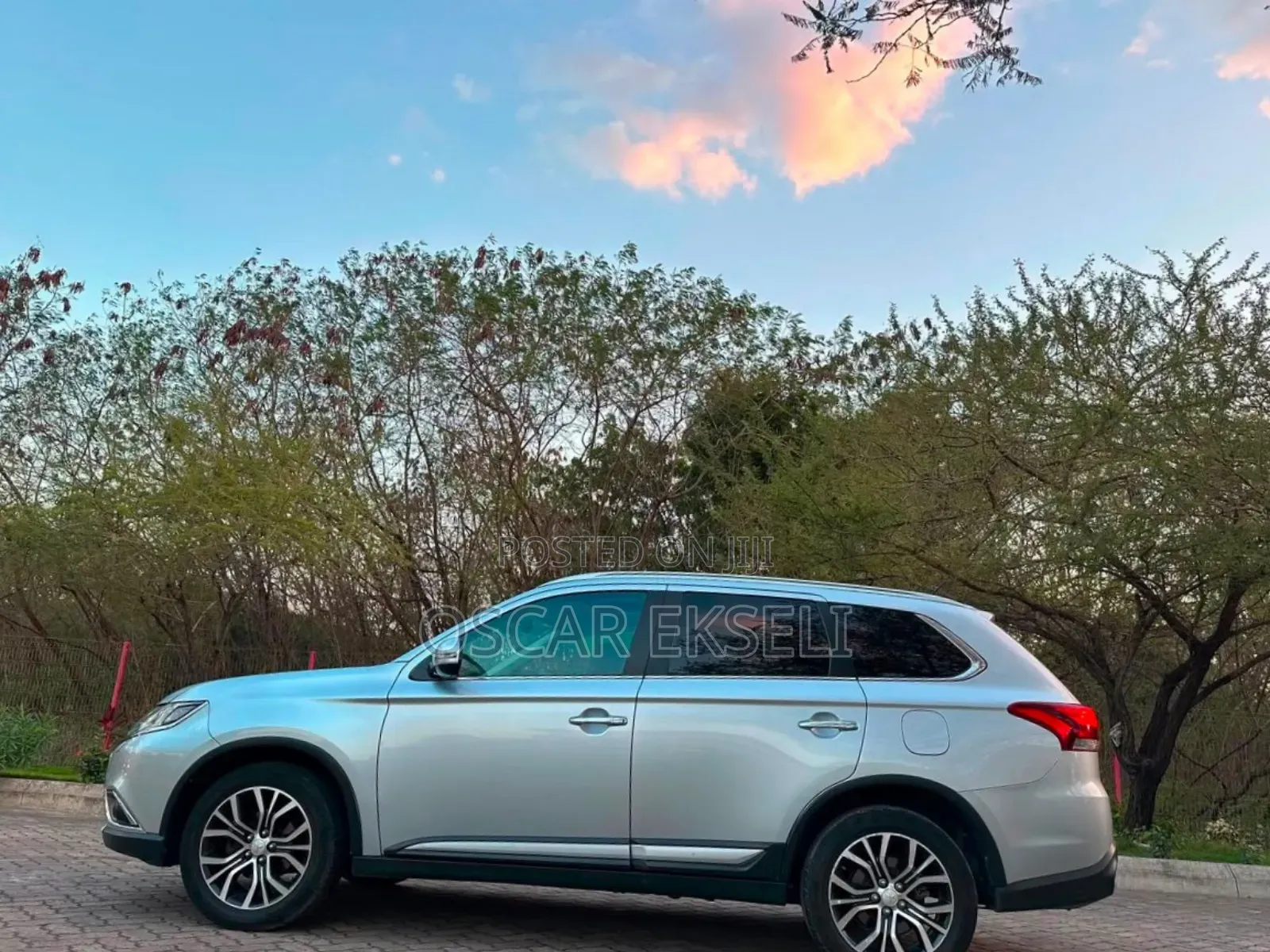 Mitsubishi Outlander 2015 Silver