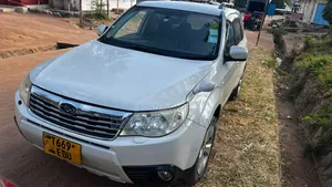 Subaru Forester 2009 White