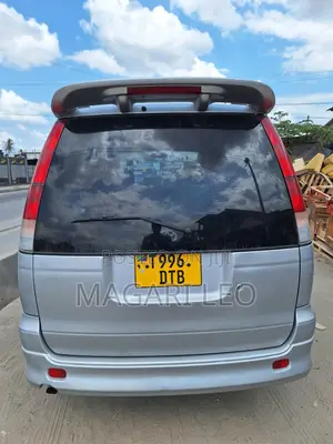 Toyota Noah 2.0 FWD (8 Seater) 2003 Silver
