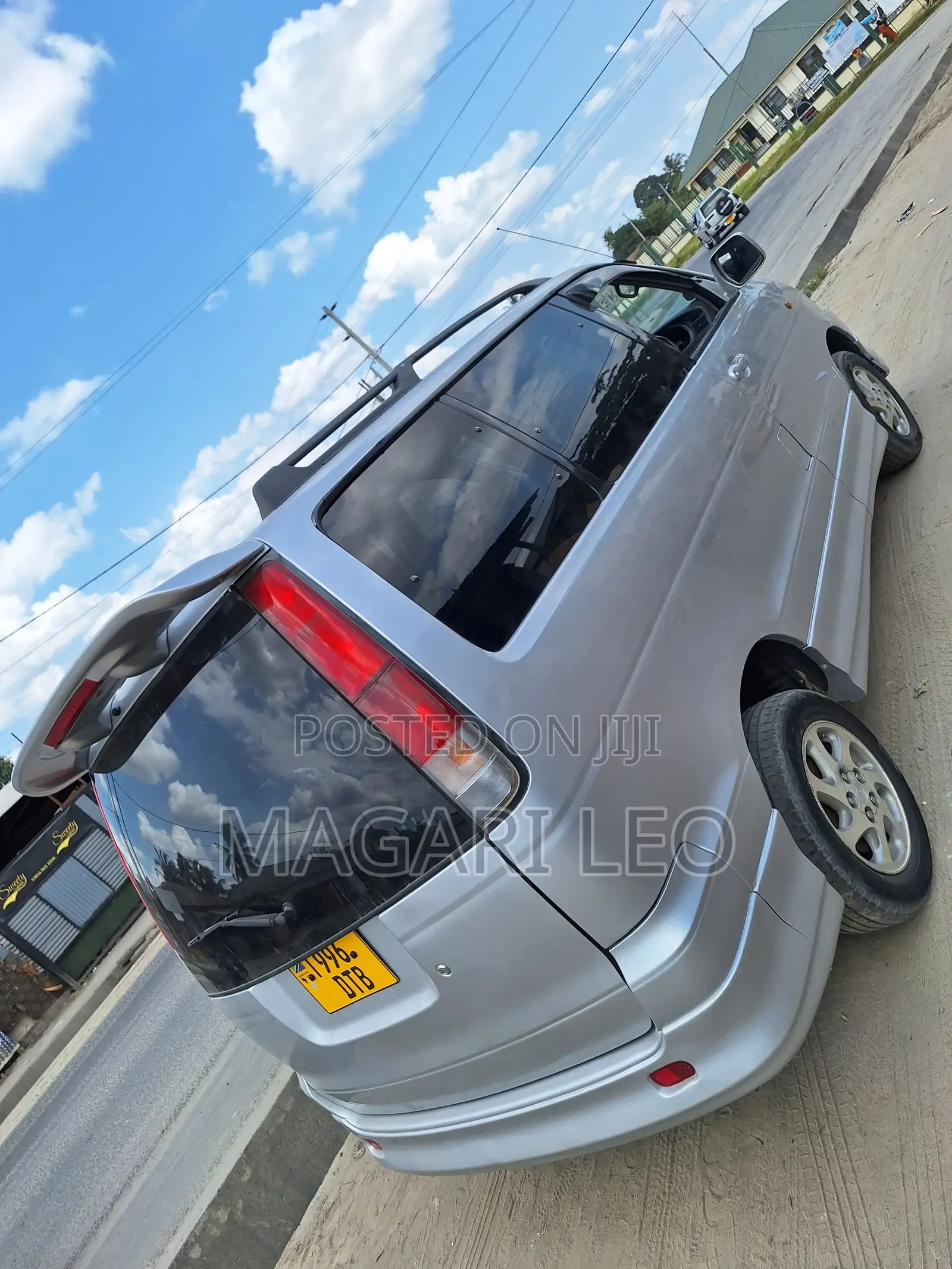 Toyota Noah 2.0 FWD (8 Seater) 2003 Silver