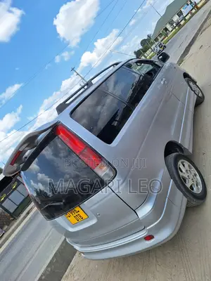 Toyota Noah 2.0 FWD (8 Seater) 2003 Silver