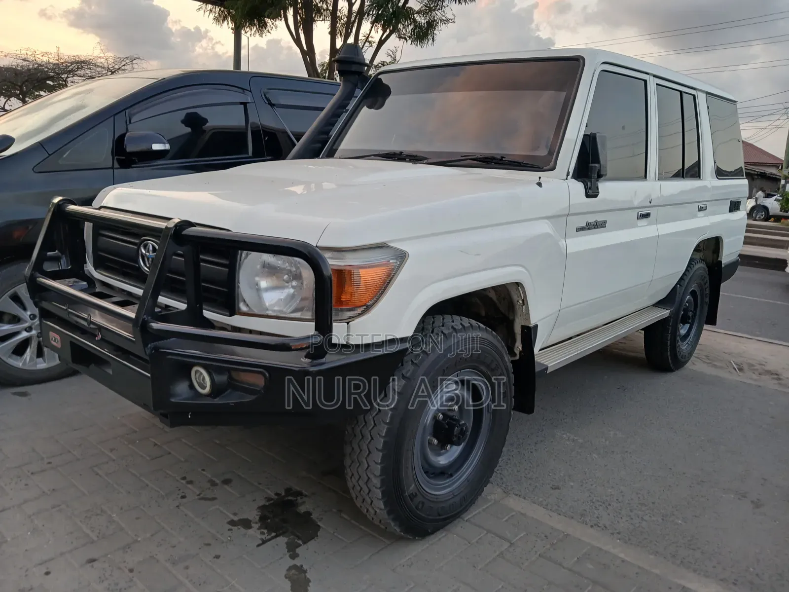 Toyota Land Cruiser 2018 White