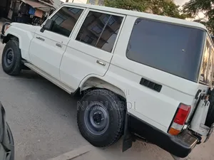 Toyota Land Cruiser 2018 White