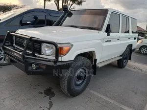 Toyota Land Cruiser 2018 White
