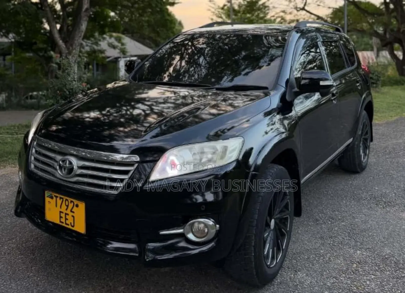 Toyota Vanguard 2010 Black