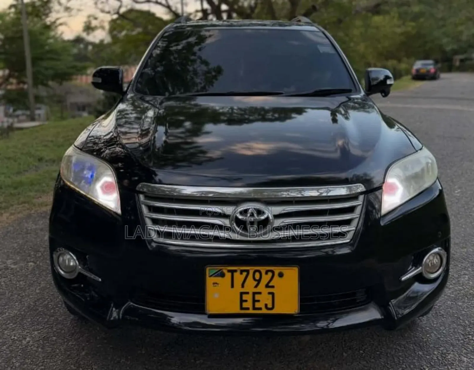 Toyota Vanguard 2010 Black