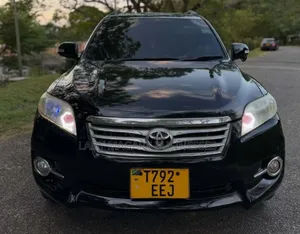 Toyota Vanguard 2010 Black