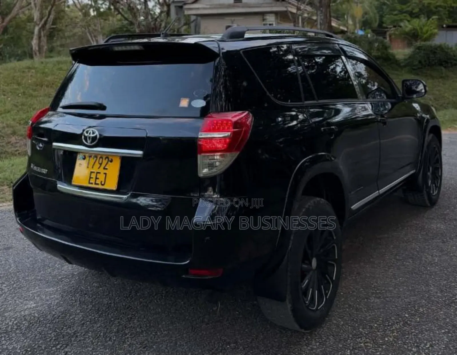 Toyota Vanguard 2010 Black