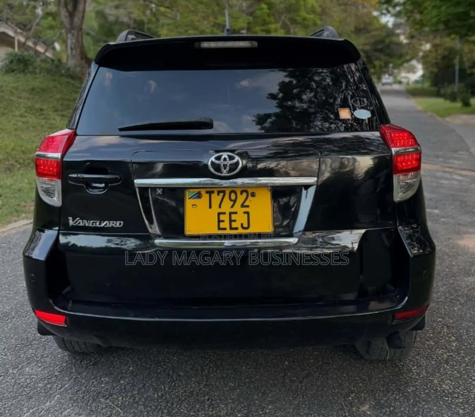Toyota Vanguard 2010 Black