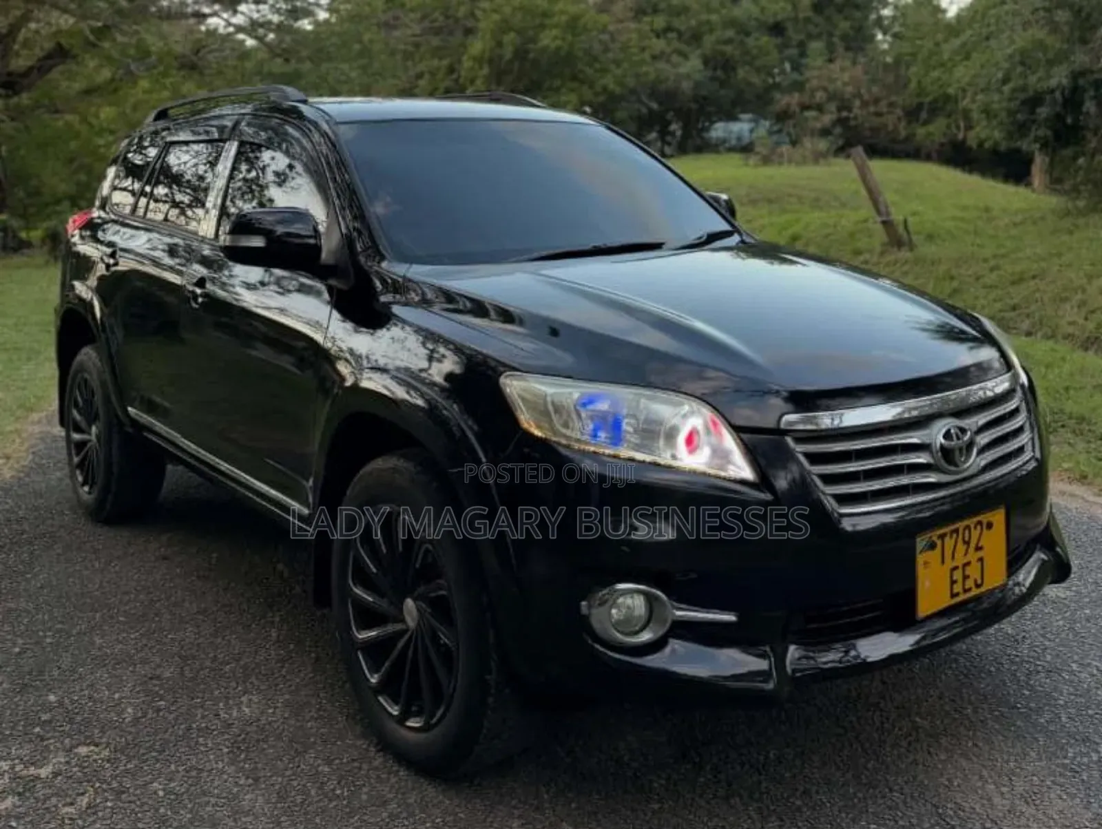 Toyota Vanguard 2010 Black