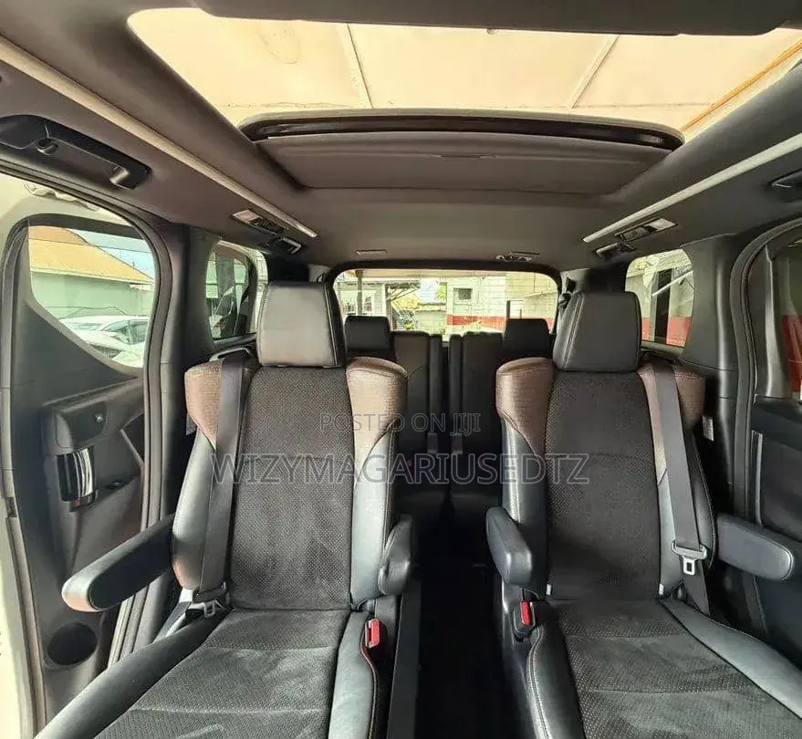 Toyota Alphard 2016 Teal