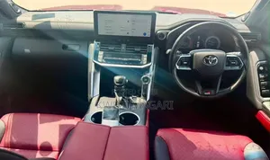 Toyota Land Cruiser 2025 Maroon