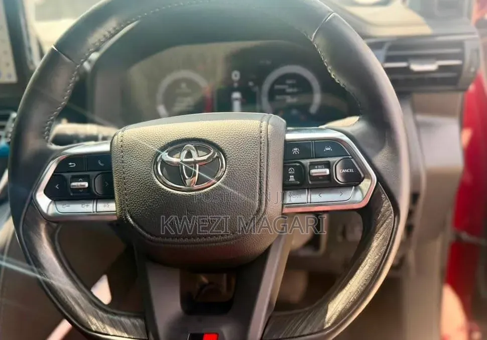 Toyota Land Cruiser 2025 Maroon