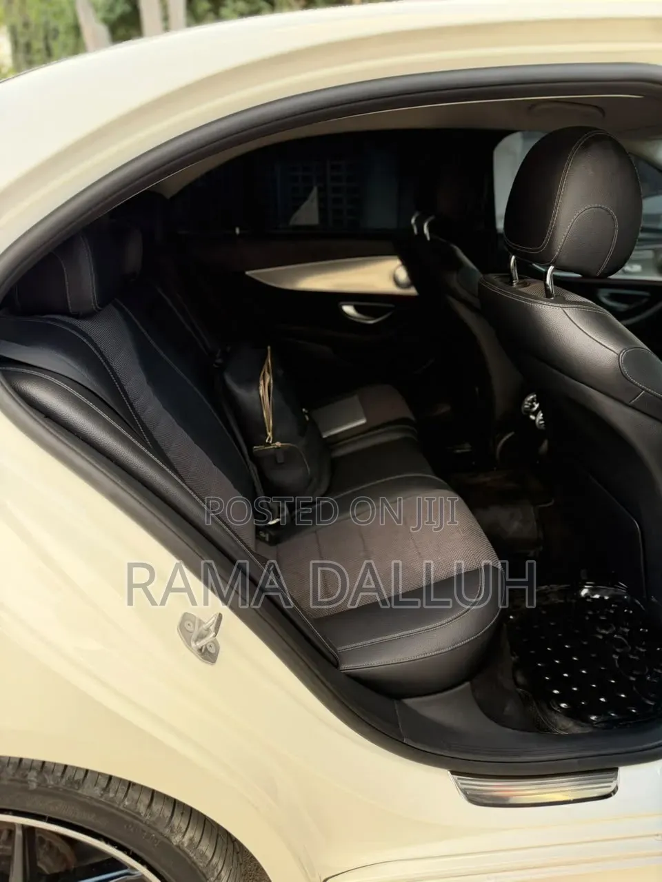 Mercedes-Benz E200 2017 Pearl