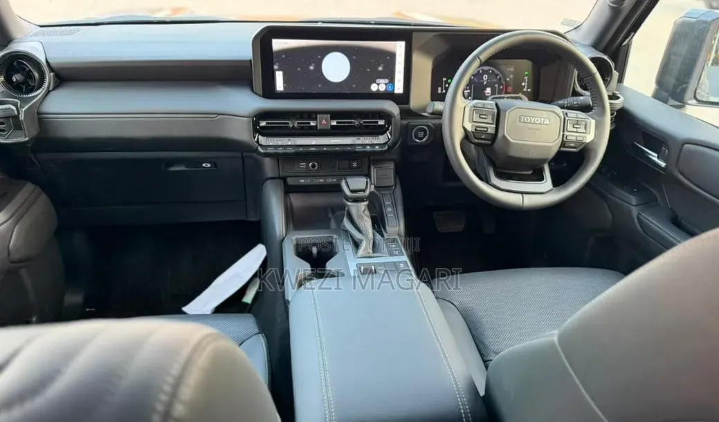 Toyota Land Cruiser Prado 2025 Black