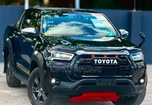 Toyota Hilux 2021 Black