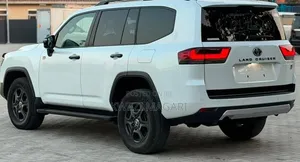 Toyota Land Cruiser 2024 White