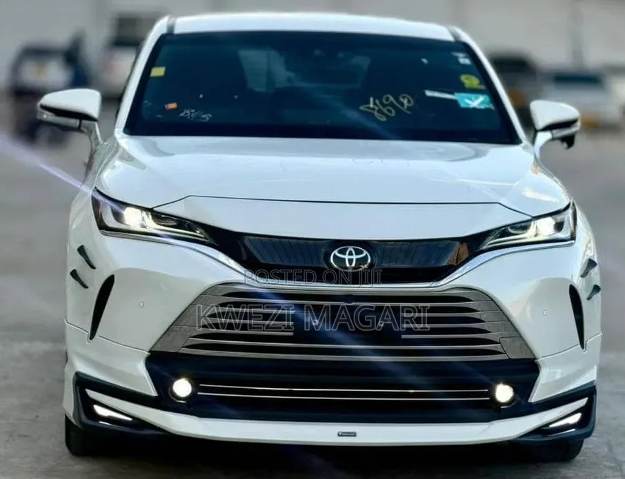 Toyota Harrier 2021 White
