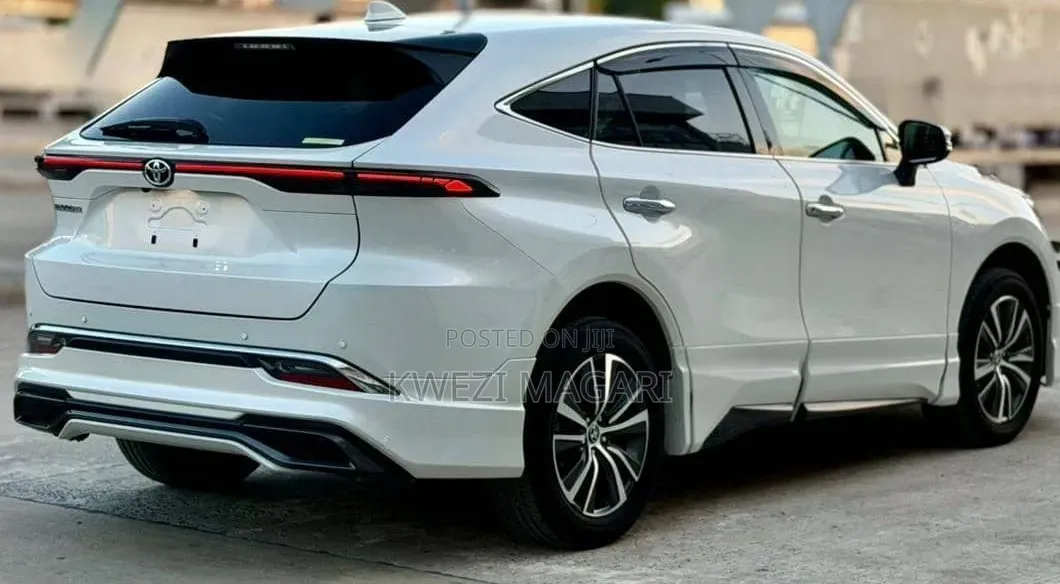 Toyota Harrier 2021 White