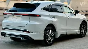 Toyota Harrier 2021 White