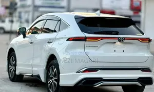 Toyota Harrier 2021 White