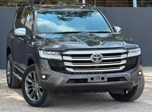 Toyota Land Cruiser 2024 Black