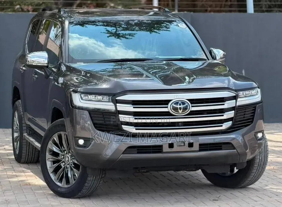 Toyota Land Cruiser 2024 Black