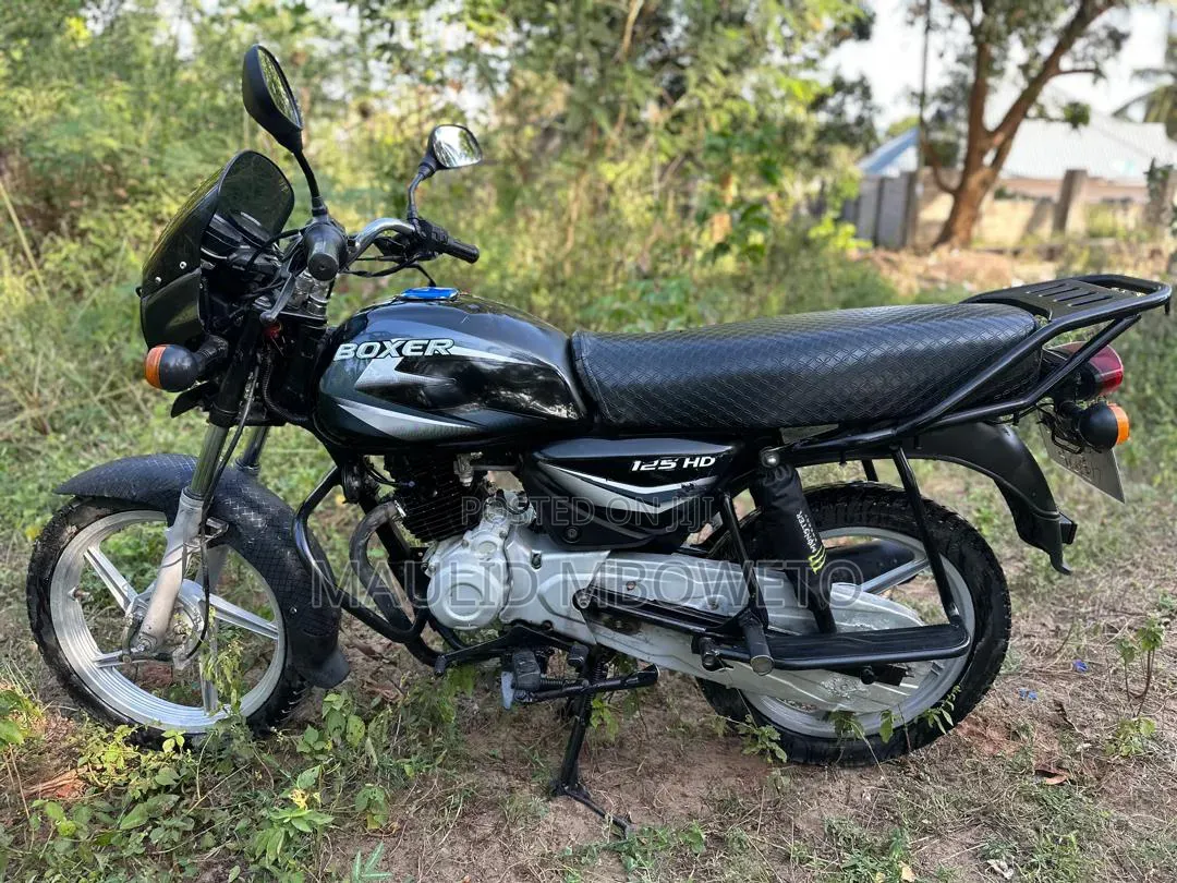 Bajaj Boxer 125 2024 Black