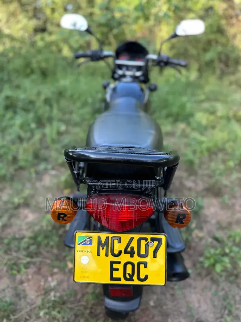 Bajaj Boxer 125 2024 Black