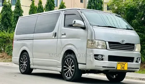 Toyota HiAce 2005 Silver