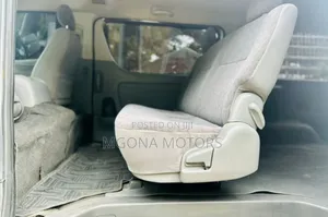 Toyota HiAce 2005 Silver
