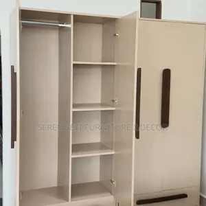 Kabati La Milango Miwili.
