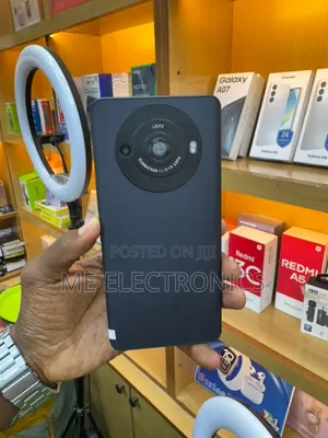 Sharp Aquos R8s pro 256 GB