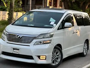 Toyota Vellfire 2011 White
