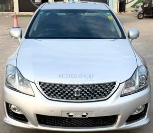 Toyota Crown 2009 Silver