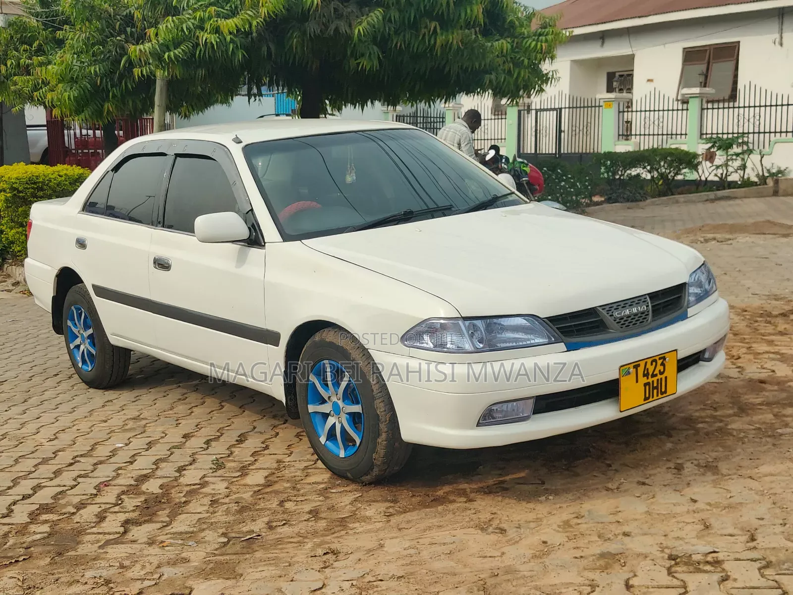 Toyota Carina 2001 White